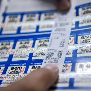 Почела продаја јефтинијих мјесечних карата за ђаке