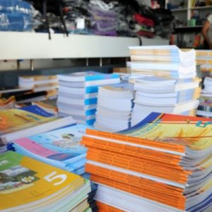 Подршка хранитељским породицама: Позив да се пријаве за бесплатне уџбенике