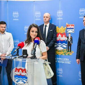 Пракса у Градској управи за 21 студента Пракса у Градској управи за 21 студента