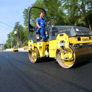 Завршни радови на путу кроз Шарговац Завршни радови на путу кроз Шарговац