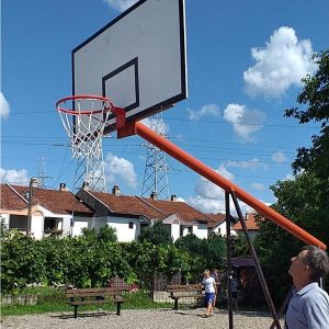 Обновљено више дјечијих и спортских игралишта