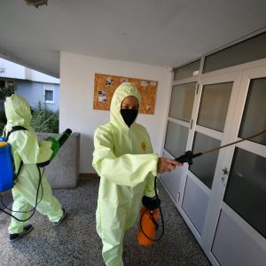 Цивилна заштита: Почела масовна дезинфекција