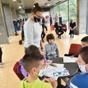 „Дјечија недјеља“: Приредба за малишане којима треба посебна пажња „Дјечија недјеља“: Приредба за малишане којима треба посебна пажња