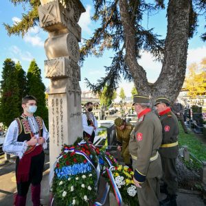 Положени вијенци на споменик жртвама Велеиздајничког процеса
