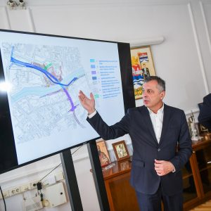 Потписан уговор за изградњу новог моста у Доцу Потписан уговор за изградњу новог моста у Доцу