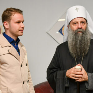 Станивуковић у Јасеновцу са патријархом Порфиријем: Захвалан сам Богу на овом сусрету Станивуковић у Јасеновцу са патријархом Порфиријем: Захвалан сам Богу на овом сусрету