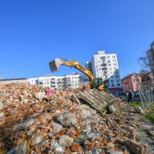 Кино „Козара“: Почео одвоз шута