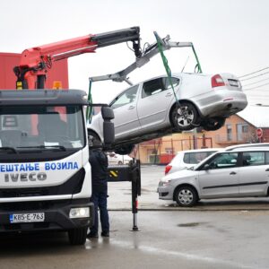 Умјесто на Раковачке баре, “паук” носи возила у центар града Умјесто на Раковачке баре, “паук” носи возила у центар града