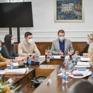 Упућен апел: Поштовање постојећих или пооштравање мјера Упућен апел: Поштовање постојећих или пооштравање мјера