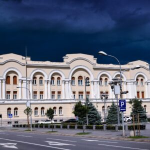 Звук сирене и угашена свјетла поводом годишњице НАТО бомбардовања Звук сирене и угашена свјетла поводом годишњице НАТО бомбардовања