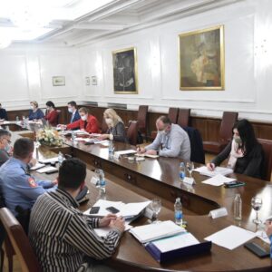 Градски штаб за ванредне ситуације позвао на поштовање прописаних мјера Градски штаб за ванредне ситуације позвао на поштовање прописаних мјера