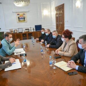 Ranija prodaja mjesečnih karata i besplatan prevoz za srednjoškolce od sredine sedmice