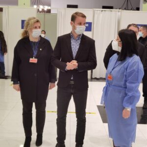 Градоначелник у обиласку вакциналног пункта: Вакцинација кључна у борби против короне