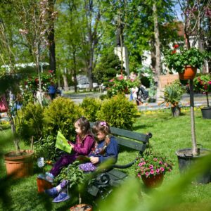 У сусрет највећем хришћанском празнику: Васкршња декорација у центру града У сусрет највећем хришћанском празнику: Васкршња декорација у центру града