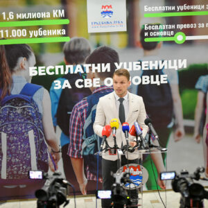 Besplatni udžbenici za sve osnovce u našem gradu Besplatni udžbenici za sve osnovce u našem gradu