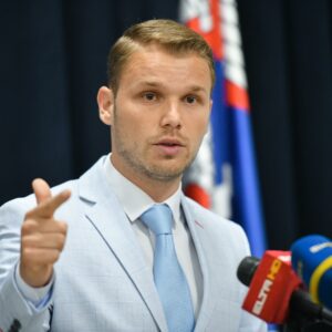 Наставља се случај „Кајак тераса“: Град одговорио републичкој инспекцији Наставља се случај „Кајак тераса“: Град одговорио републичкој инспекцији