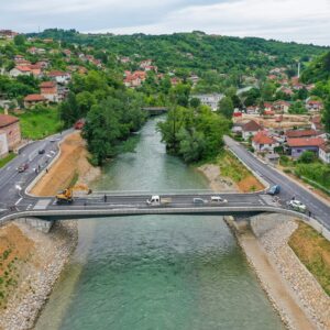 Изградња моста у Топлицама у завршној фази