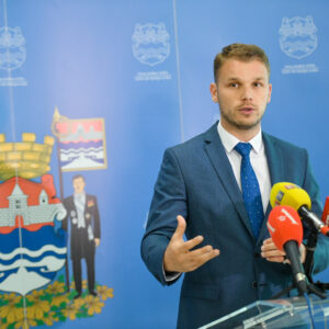 Градоначелник: Преиспитати коме додијелити градски простор под посебним условима Градоначелник: Преиспитати коме додијелити градски простор под посебним условима