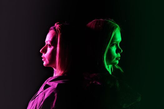  Ilustracija: DIS teatar