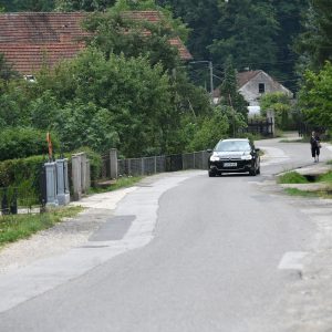 Почеле активности: У плану реконструкција главне саобраћајнице кроз Дебељаке Почеле активности: У плану реконструкција главне саобраћајнице кроз Дебељаке