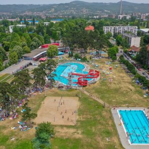 Нови термин: У четвртак ноћно купање на „Аквани“ Нови термин: У четвртак ноћно купање на „Аквани“