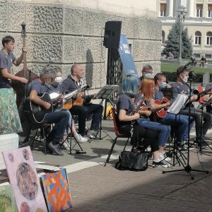 Почиње манифестација „Сликарство и музика на трговима Бањалуке“ Почиње манифестација „Сликарство и музика на трговима Бањалуке“