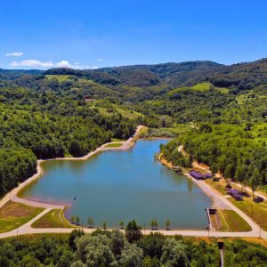 Туристичко-рекреативни центар „Мањача“: Припремљени додатни садржаји за посјетиоце Туристичко-рекреативни центар „Мањача“: Припремљени додатни садржаји за посјетиоце