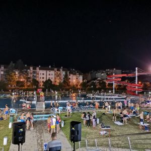 Ноћно купање на „Аквани“ и овог четвртка