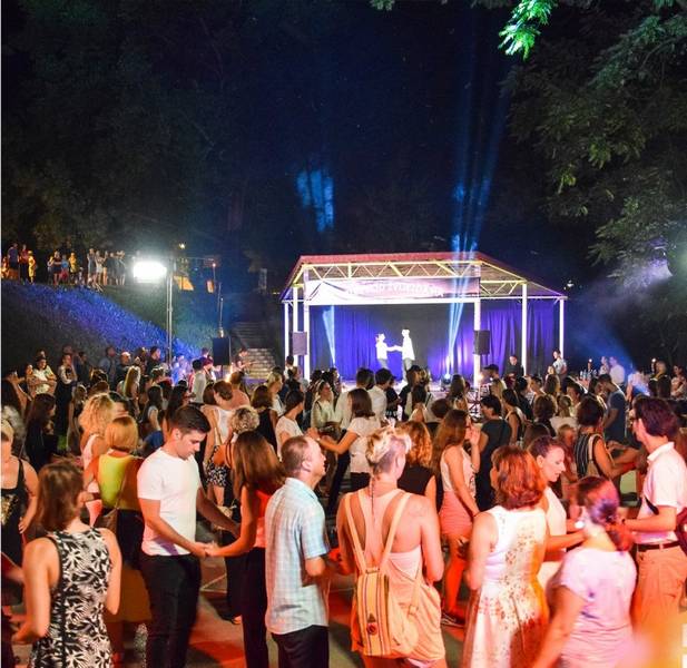  Фото архива 