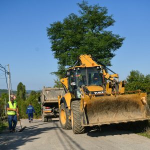 У токи радови на асфалтирању I Kуљанске улице У токи радови на асфалтирању I Kуљанске улице