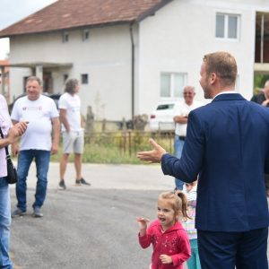 Завршени радови: Мјештани XXI куљанске улице добили асфалт Завршени радови: Мјештани XXI куљанске улице добили асфалт