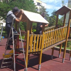 Obnovljena dječija igrališta u više naselja