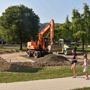 Počela izgradnja košarkaškog terena uz OŠ „Branko Radičević“