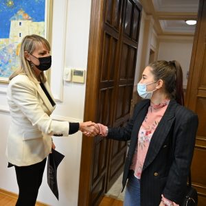 Prijem za predstavnike Banjalučkog studentskog pozorišta i „Teatra 91“ iz Aleksinca Prijem za predstavnike Banjalučkog studentskog pozorišta i „Teatra 91“ iz Aleksinca