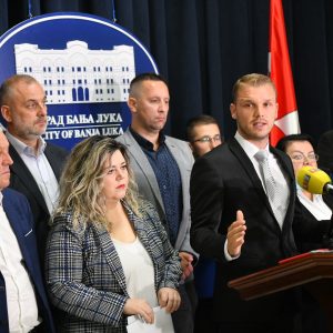 Gradonačelnik: Odbornici koji ne dolaze na sjednice neće dobiti naknade Gradonačelnik: Odbornici koji ne dolaze na sjednice neće dobiti naknade