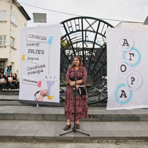 Završene večeri besjedništva: Profesori i književnici govorili sa govornice Završene večeri besjedništva: Profesori i književnici govorili sa govornice