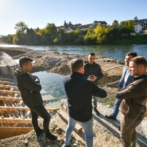 Градоначелник обишао више градилишта Градоначелник обишао више градилишта