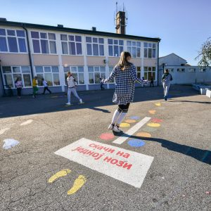 Donacija kompanije „Colorit“: „Zabavne školice“ za učenje kroz igru