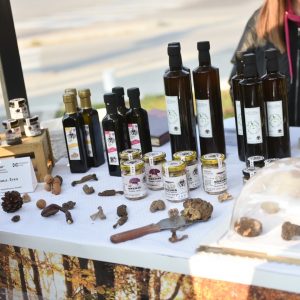 Испред Крајишке куће: Представљени производи домаћих произвођача са крајишке регије