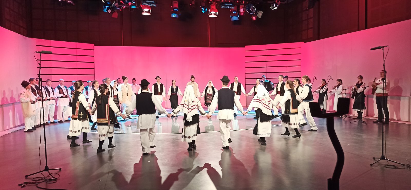  Фото: КУД Пискавица