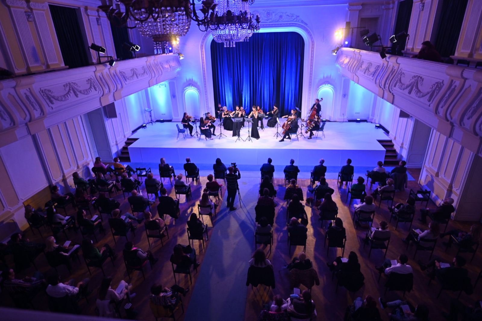  Фото: Бански двор