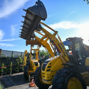 Начињена материјална штета: Непознато лице пробушило гуме на багерима Цивилне заштите