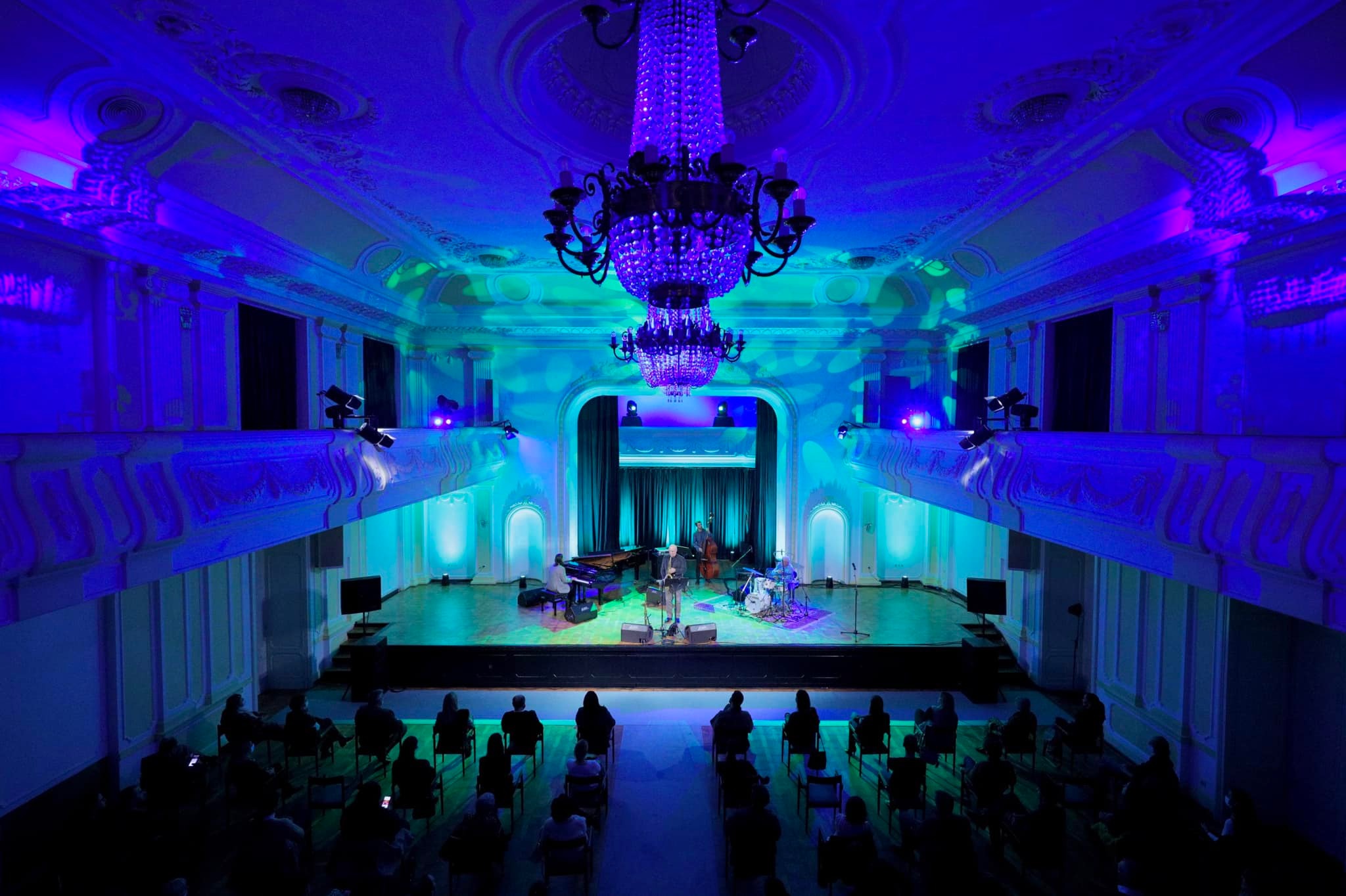  Фото: Бански двор 