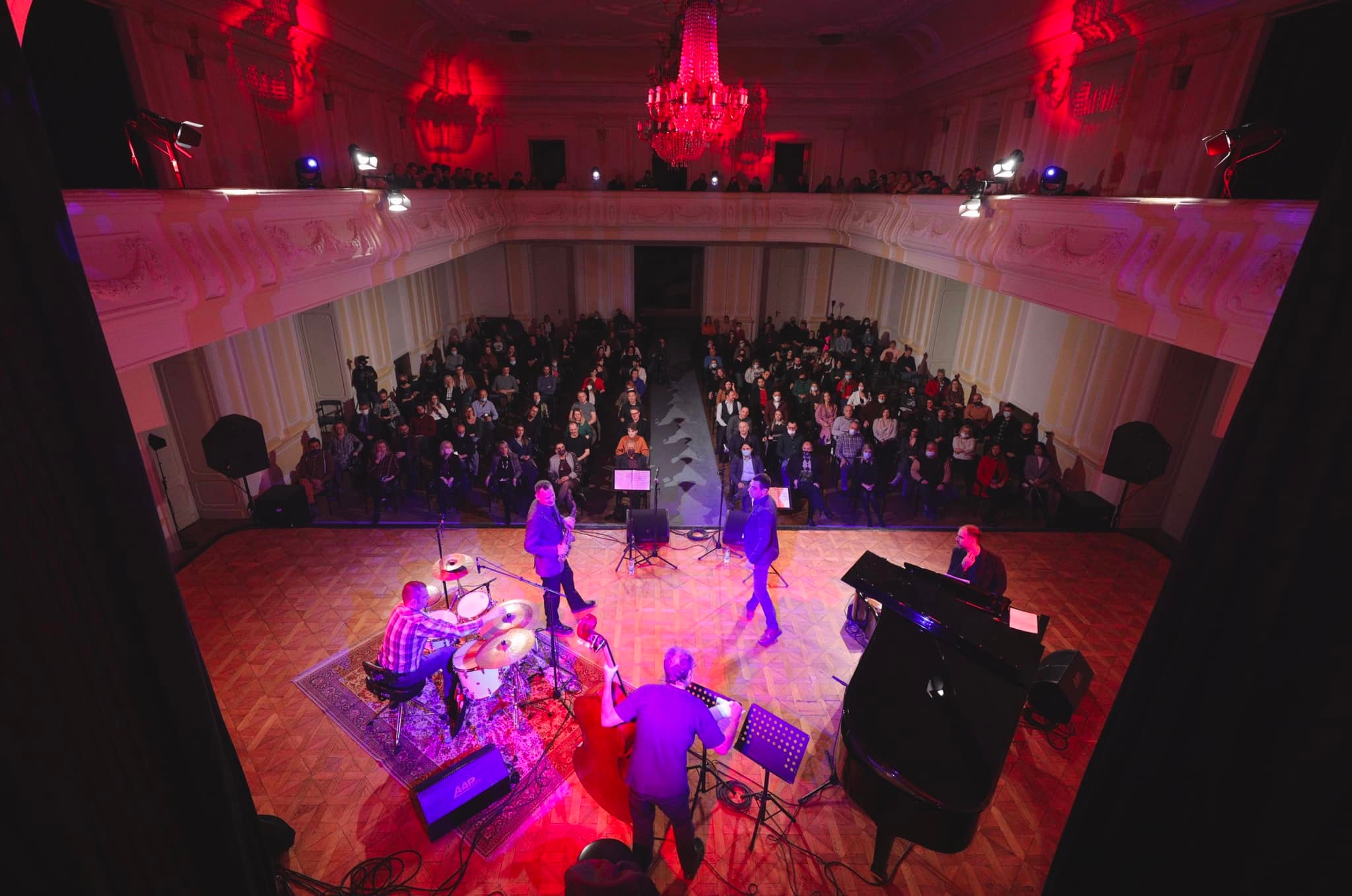  Фото: Бански двор