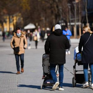 Споразум Града и Фондације „За породицу“: Од сада издавање поносних картица у Градској управи Споразум Града и Фондације „За породицу“: Од сада издавање поносних картица у Градској управи