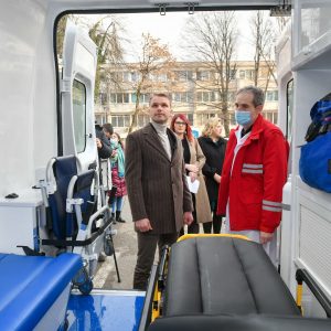 Донација Града: Ново возило за Службу хитне медицинске помоћи Донација Града: Ново возило за Службу хитне медицинске помоћи