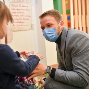 Пакетићи за 2.400 малишана из Центра за предшколско васпитање и образовање