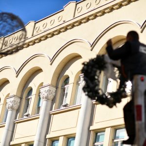 Господска улица поприма чаробан новогодишњи изглед