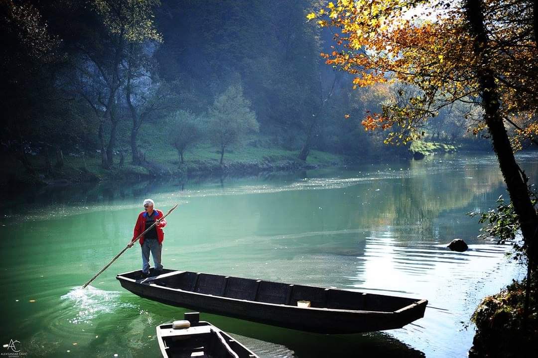  Фото архива