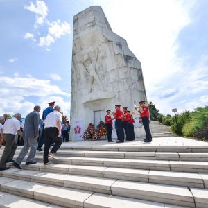 Јавни апел Влади Републике Српске: Заштити и обновити Споменик палим Крајишницима на Бањ брду Јавни апел Влади Републике Српске: Заштити и обновити Споменик палим Крајишницима на Бањ брду